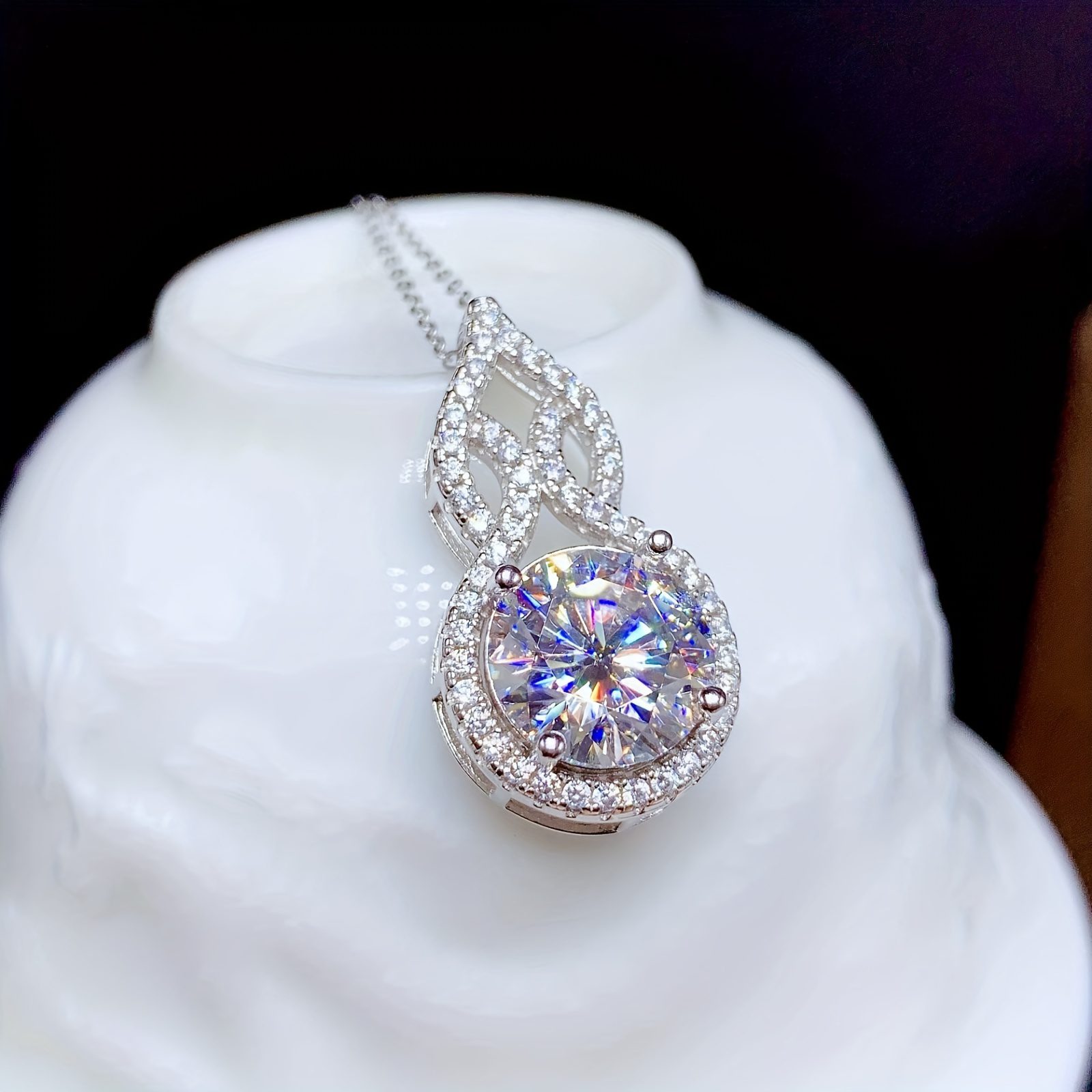 Collier sophistiqué en argent sterling S925 avec moissanite de 3 carats - Breloque en forme de larme, accessoire de mariée intemporel - Bijoux pour femmes, cadeau pour la Saint-Valentin