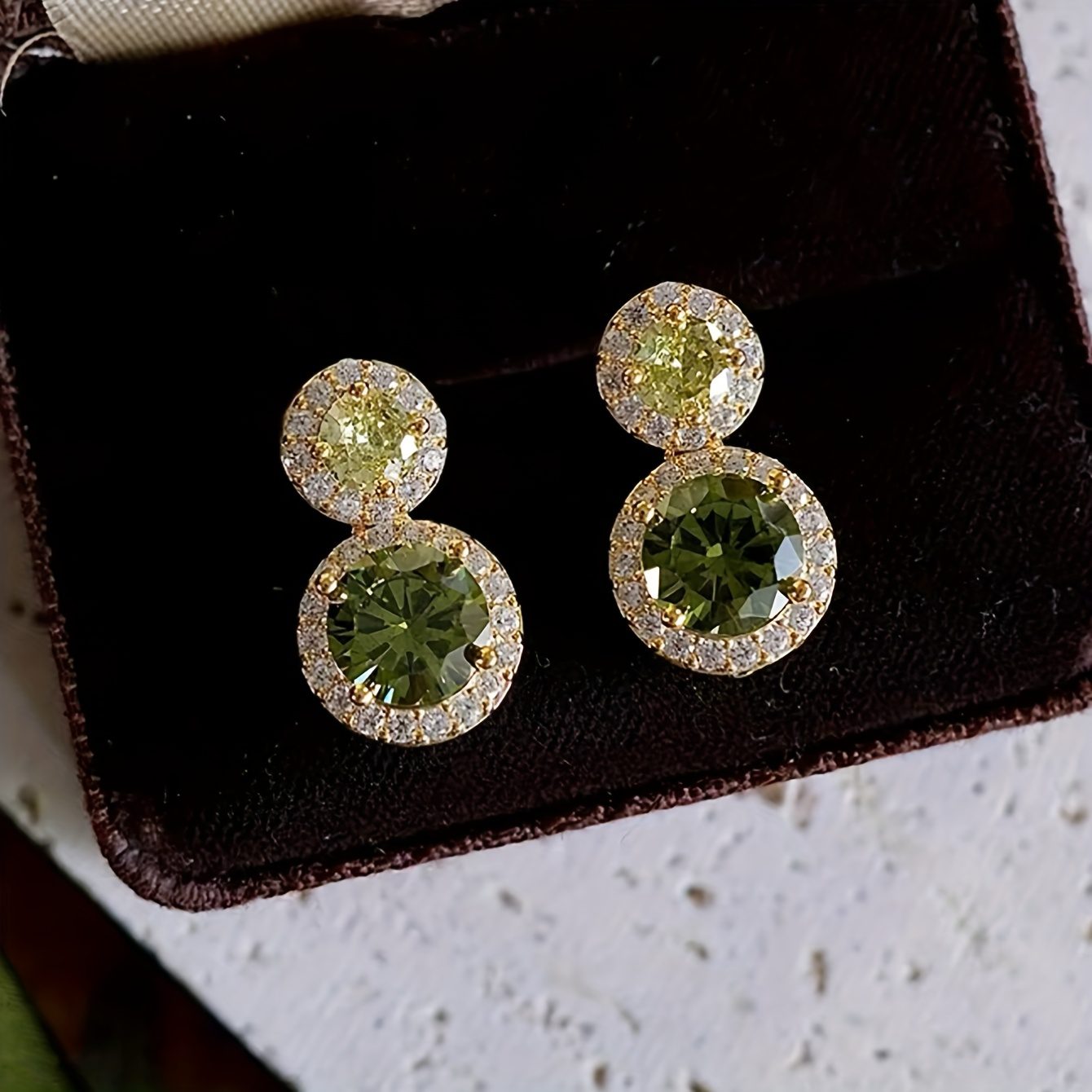 Ensemble de boucles d'oreilles en argent S925 - Élégantes, opulentes, vintage, premium, géométriques, faciles à porter, en zircone, idéales pour les célébrations, les mariages et les événements de mode