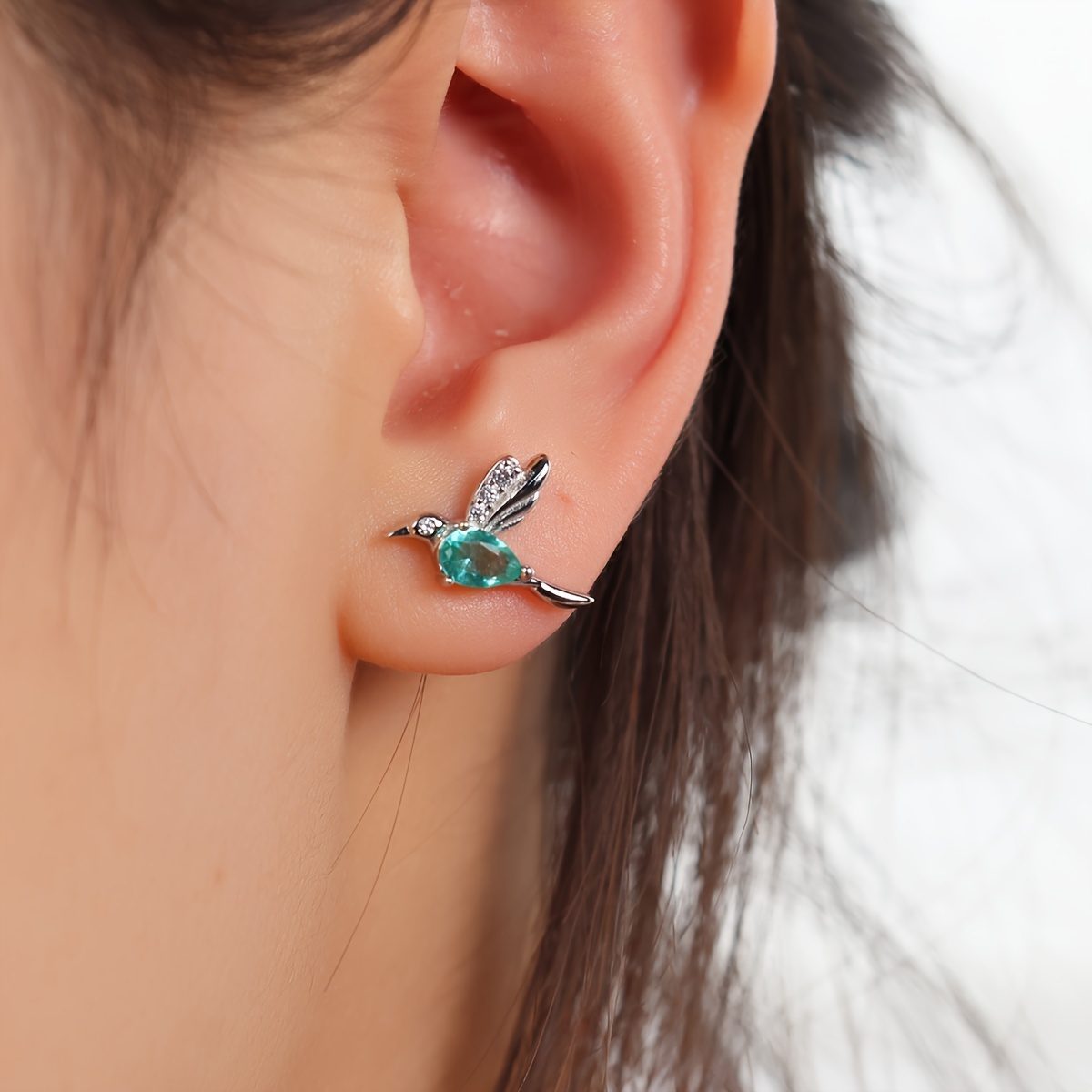 Béguinages magnifiques conçus comme des colibris - Fabriqués en argent sterling S925, hypoallergéniques, avec incrustation de zircone synthétique, présentant un style bohème élégant, parfaits comme un adorable cadeau pour les femmes, sans nickel, sûrs pour les peaux sensibles