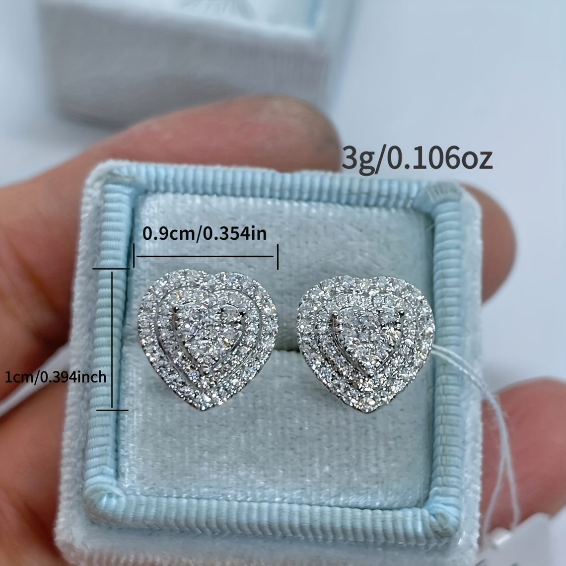 Une paire de boucles d'oreilles exquises en argent sterling 925 en forme de cœur avec incrustation d'amour - Cadeau de bijoux élégant et à la mode pour femmes - Accessoires hypoallergiques, durables et brillants, boucles d'oreilles élégantes, boucles d'oreilles minimalistes élégantes pour femmes
