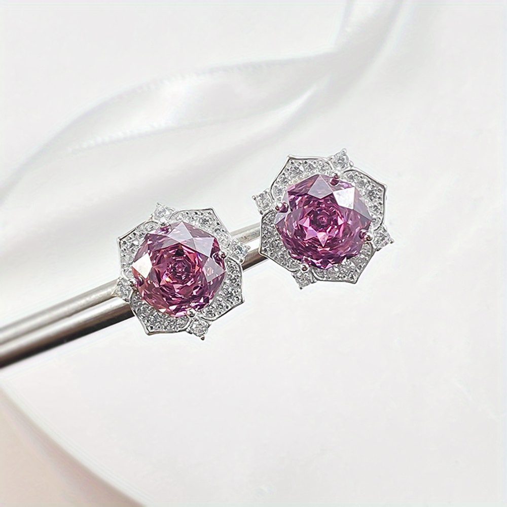 Boucles d'oreilles fleur de moissanite pour femmes de 4 carats | Argent sterling 925, rose de 2 carats couleur D VVS1 coupe ronde, bijoux de cadeau exquis pour femmes et hommes, cadeau de Saint-Valentin pour petite amie, épouse et mère, 8 mm/pièce