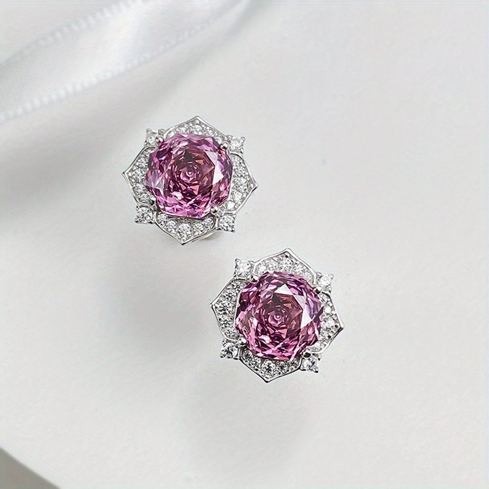 Boucles d'oreilles fleur de moissanite pour femmes de 4 carats | Argent sterling 925, rose de 2 carats couleur D VVS1 coupe ronde, bijoux de cadeau exquis pour femmes et hommes, cadeau de Saint-Valentin pour petite amie, épouse et mère, 8 mm/pièce