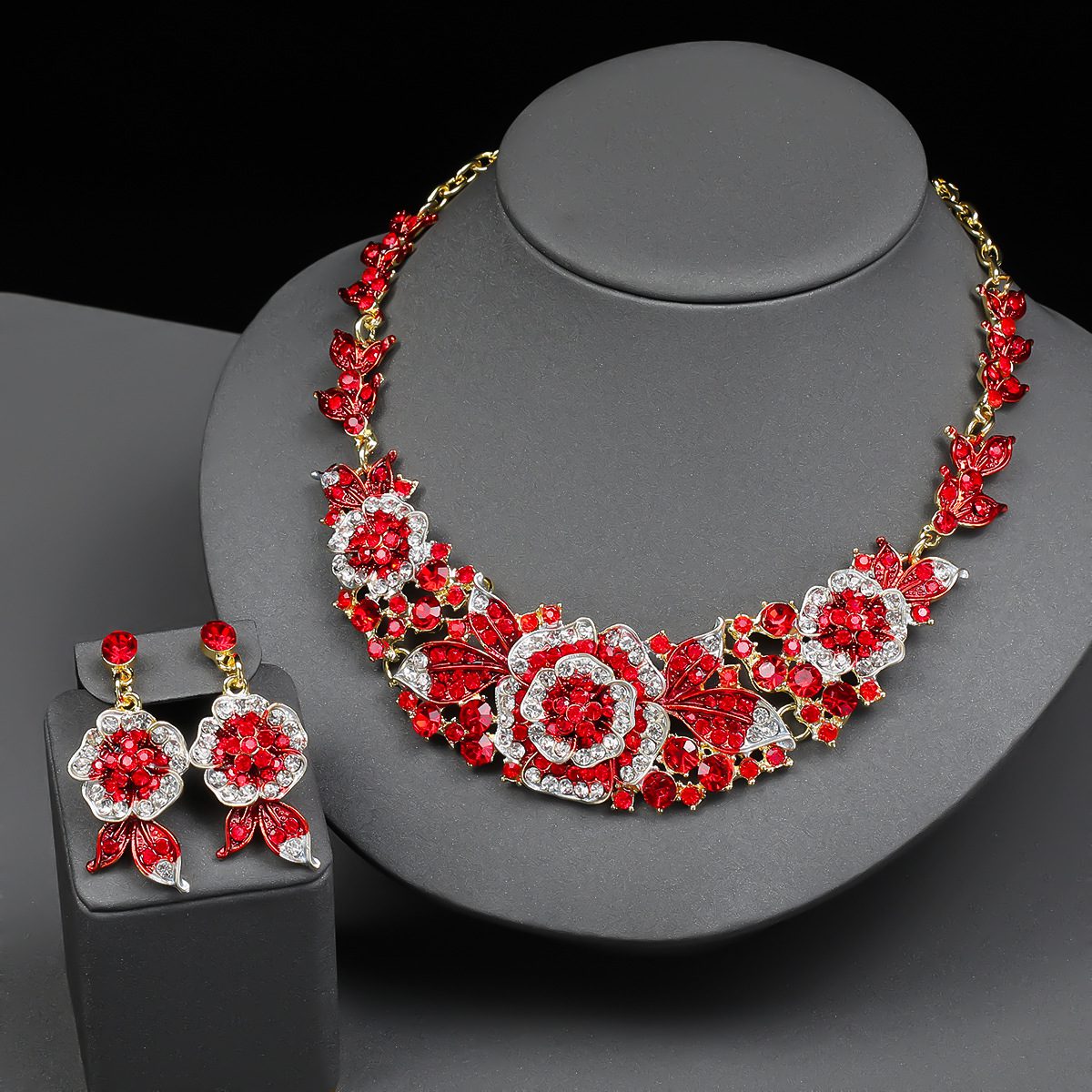 Parure de bijoux de mariée bohème Y2K 3 pièces à fleurs exagérées - Collier et boucles d'oreilles remarquables en strass, convient pour mariage, fête, usage quotidien, accessoires pour femme, cadeau toute l'année pour Noël, la Saint-Valentin, le bal de fin d'année